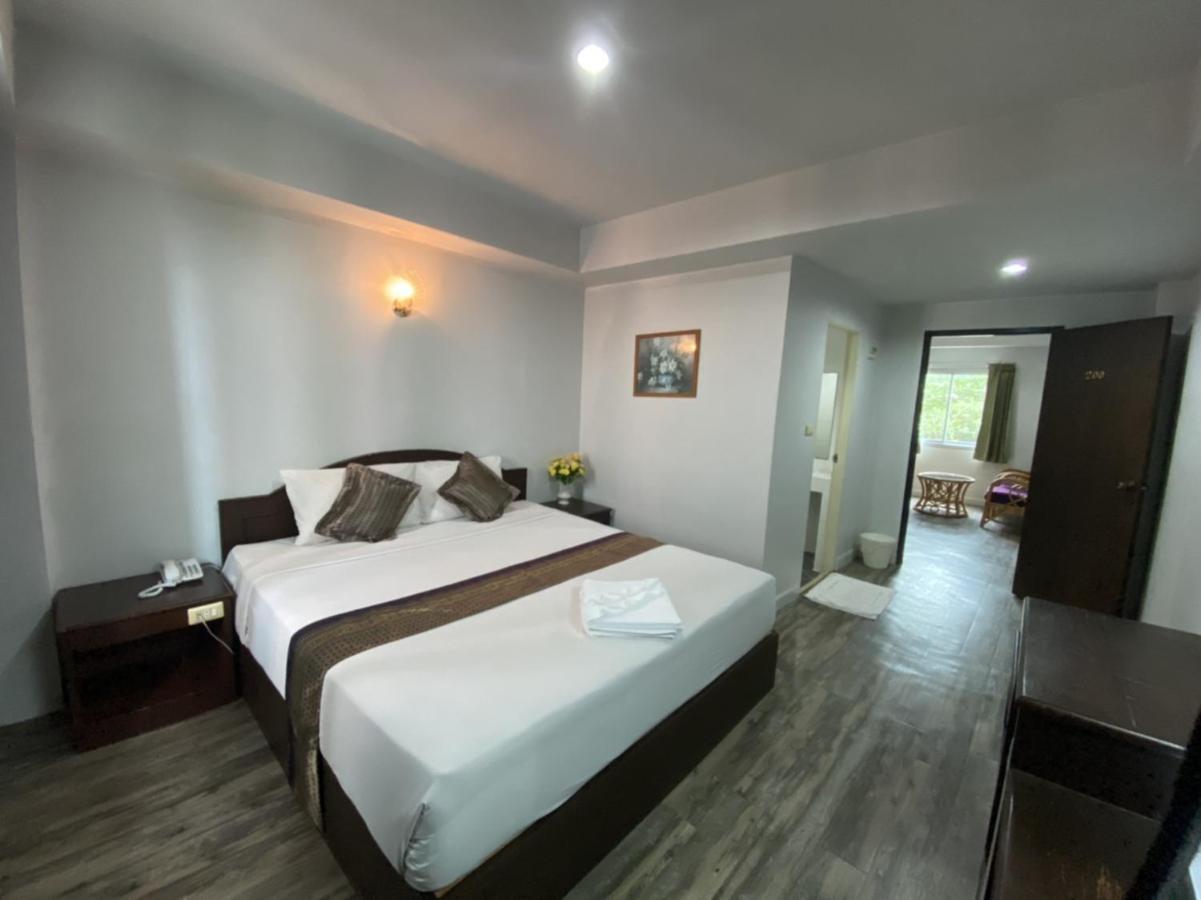 Sun Moon Hotel Лей Экстерьер фото